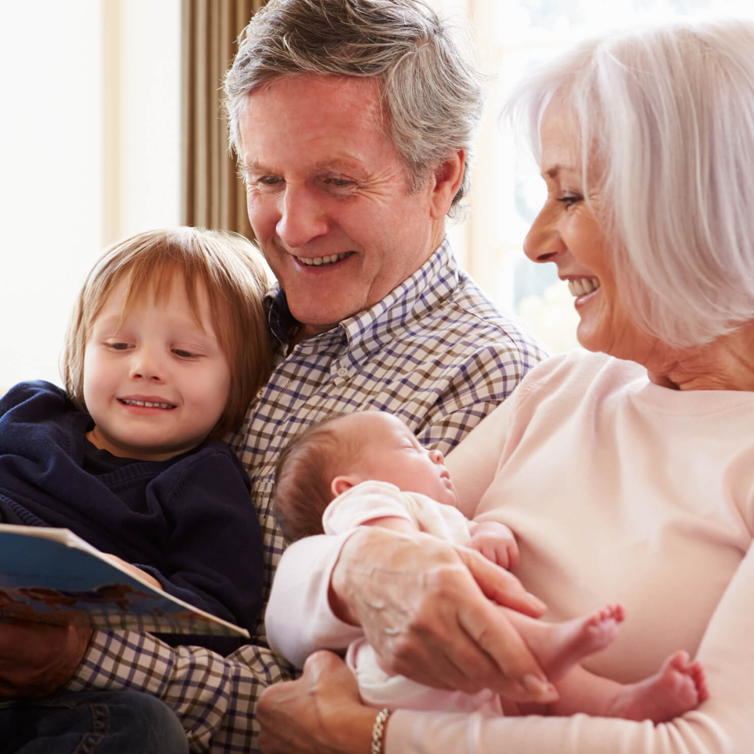 9 Parenting Tips for Surviving the Newborn Stage